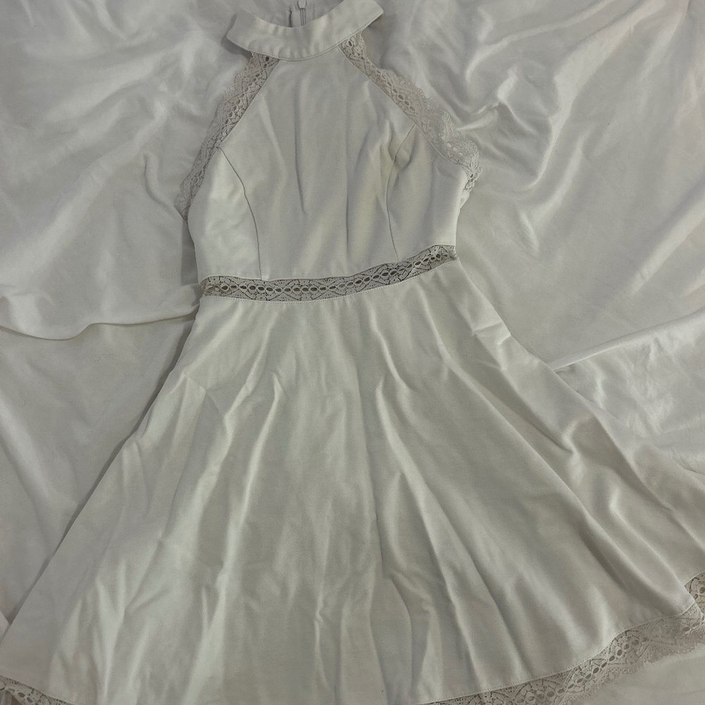 Women’s lace lulus dress
